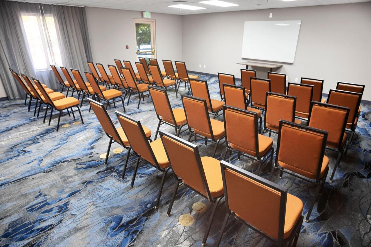 Fairfield Inn & Suites Ранчо Кордова Экстерьер фото